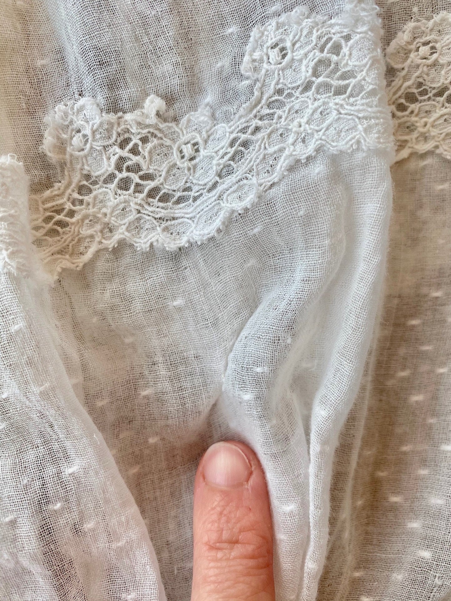 Antique Edwardian 1900s Gibson Girl White Cotton Swiss Dot Lace Dress, 2-Piece, XXS - XS