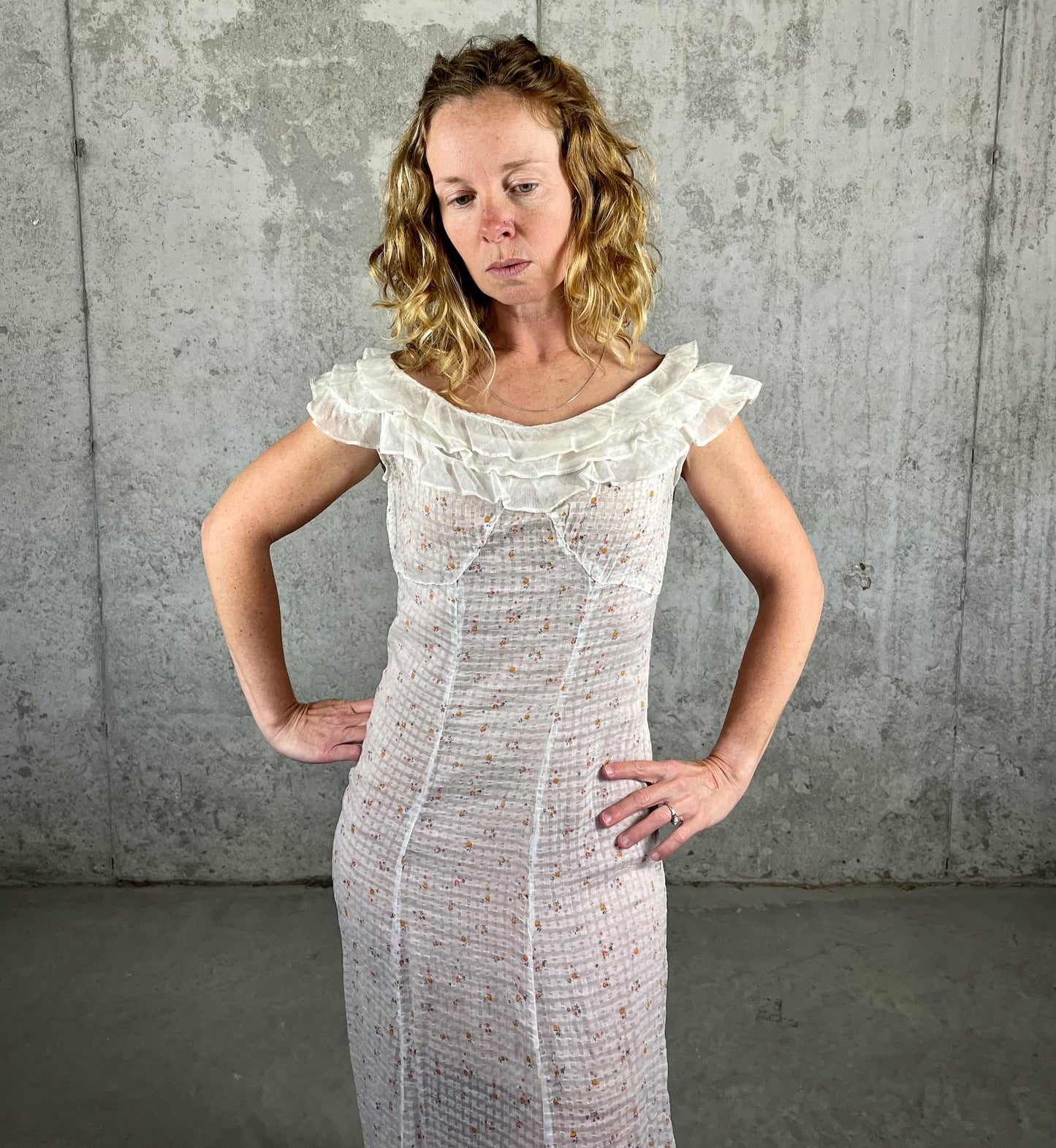 Vintage 1930s Sheer White Cotton Floral Print Bias Cut Dress with Ruffled Collar, XS